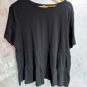 Woman’s 2X blouse